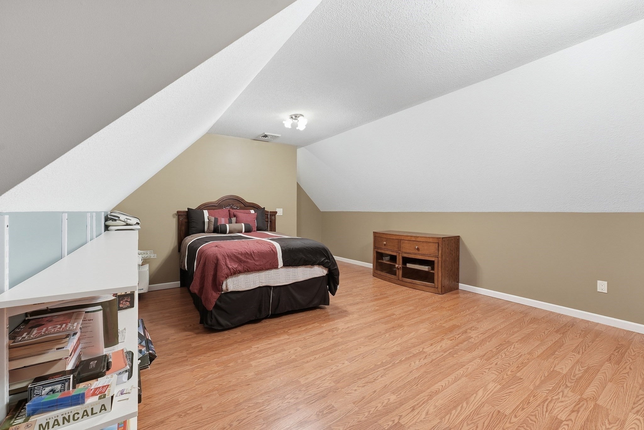 116 Grandview Avenue, West Springfield, MA Photo #27