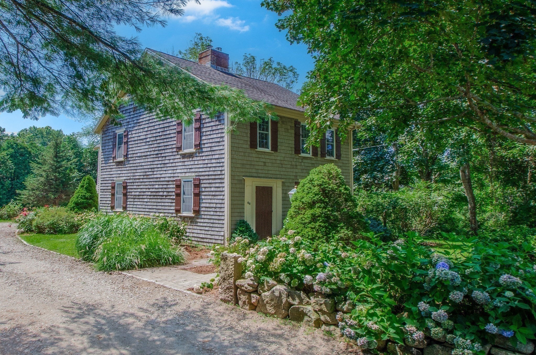 65 Acushnet Rd