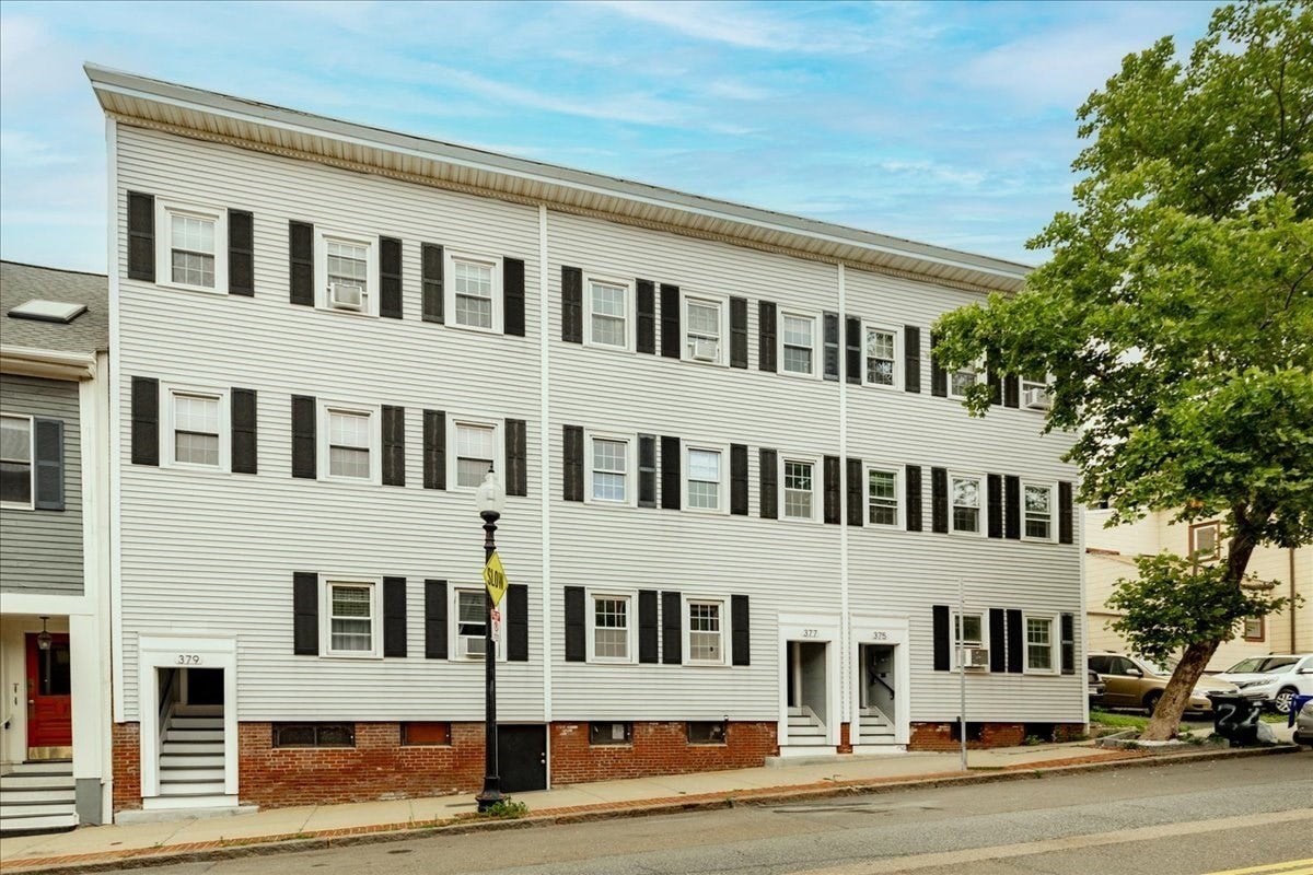377 Bunker Hill St #2, Boston, MA, 377 Bunker Hill St #2, Boston, MA Photo #23