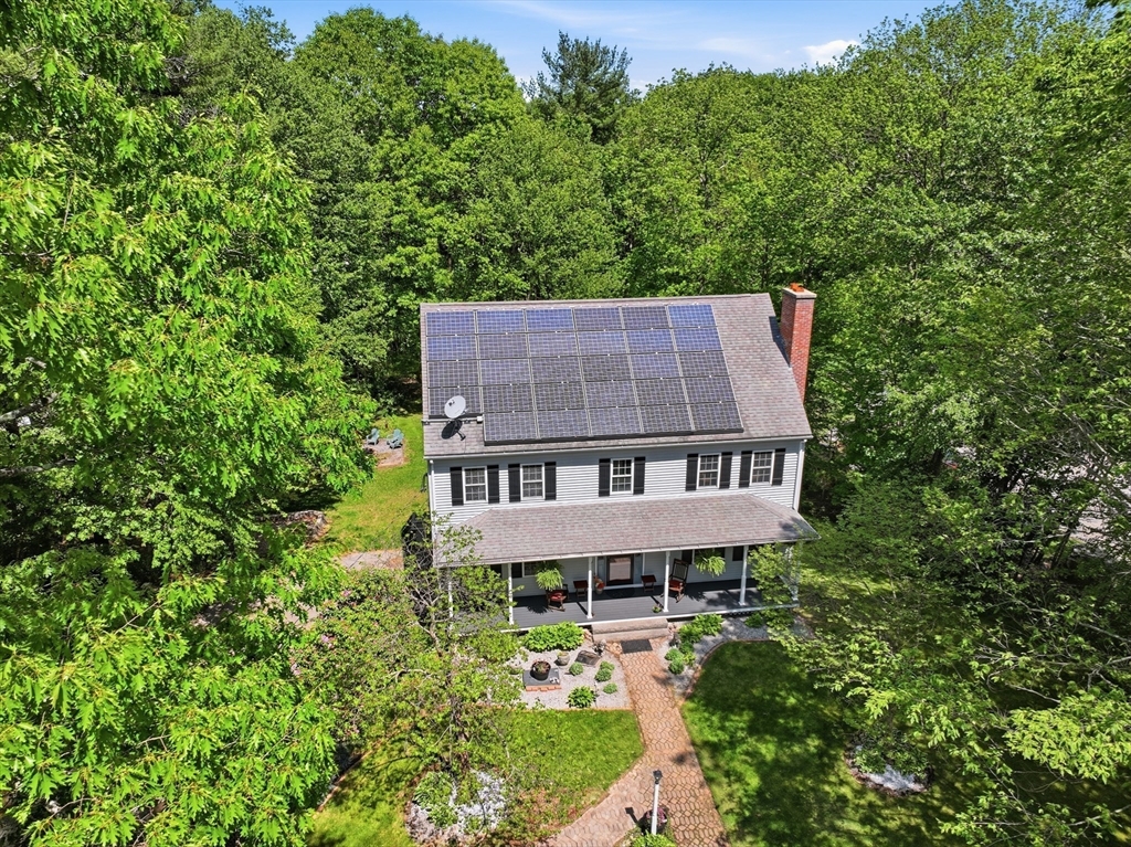7 Hartwell Rd