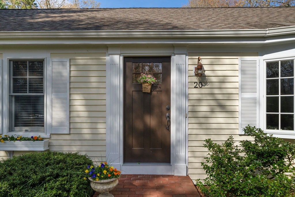 20 Truman Ln