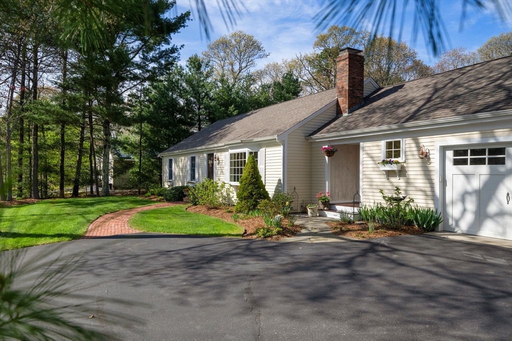 20 Truman Ln