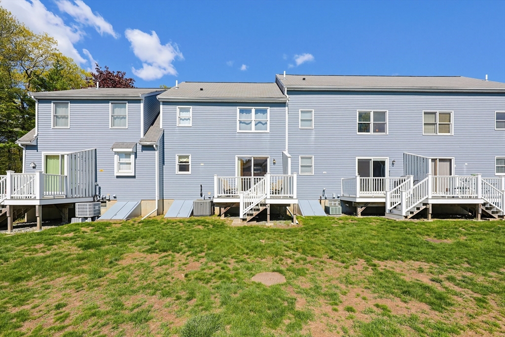 11 Pinecrest Village #11, Hopkinton, MA Photo #30