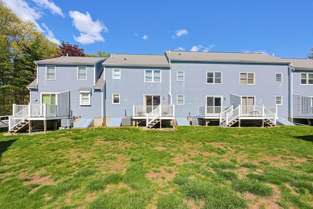 11 Pinecrest Village #11, Hopkinton, MA Photo #28