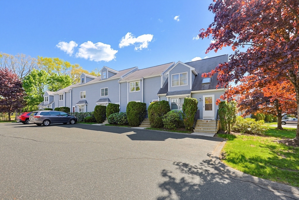 11 Pinecrest Village #11, Hopkinton, MA Photo #35