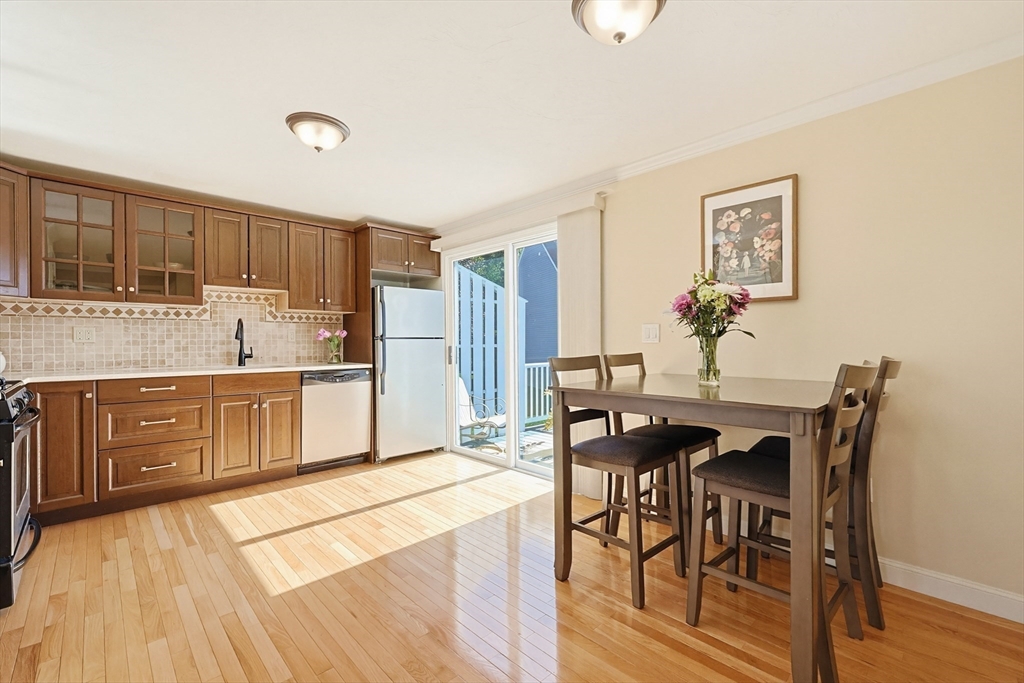 11 Pinecrest Village #11, Hopkinton, MA Photo #4