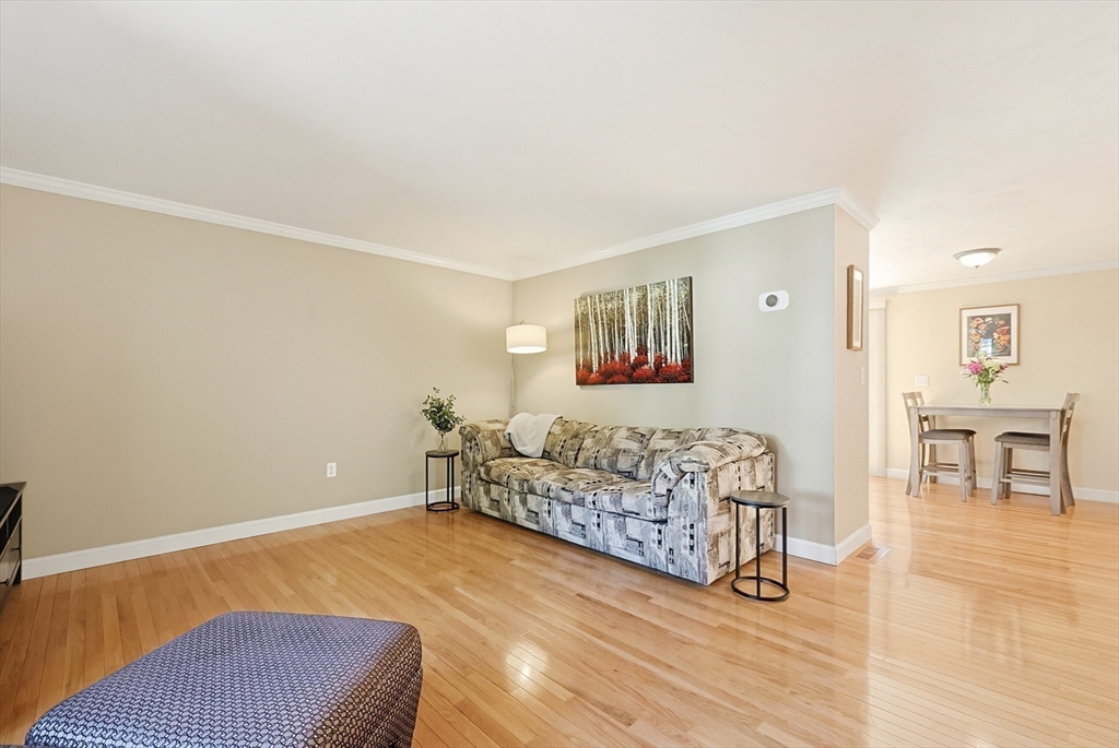11 Pinecrest Village #11, Hopkinton, MA Photo #12