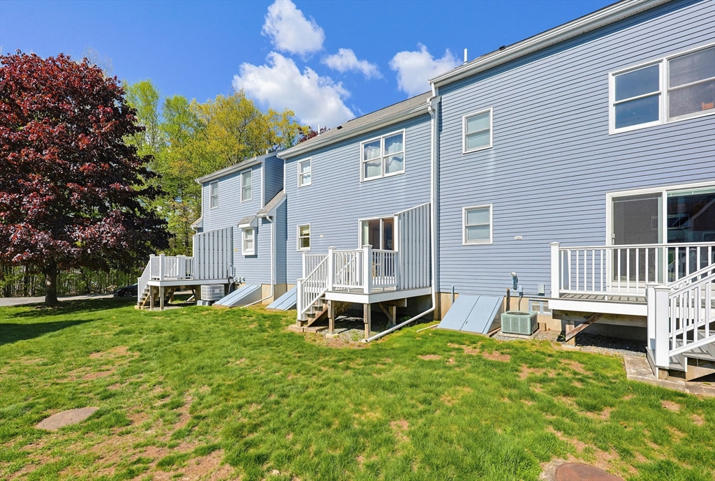 11 Pinecrest Village #11, Hopkinton, MA Photo #31