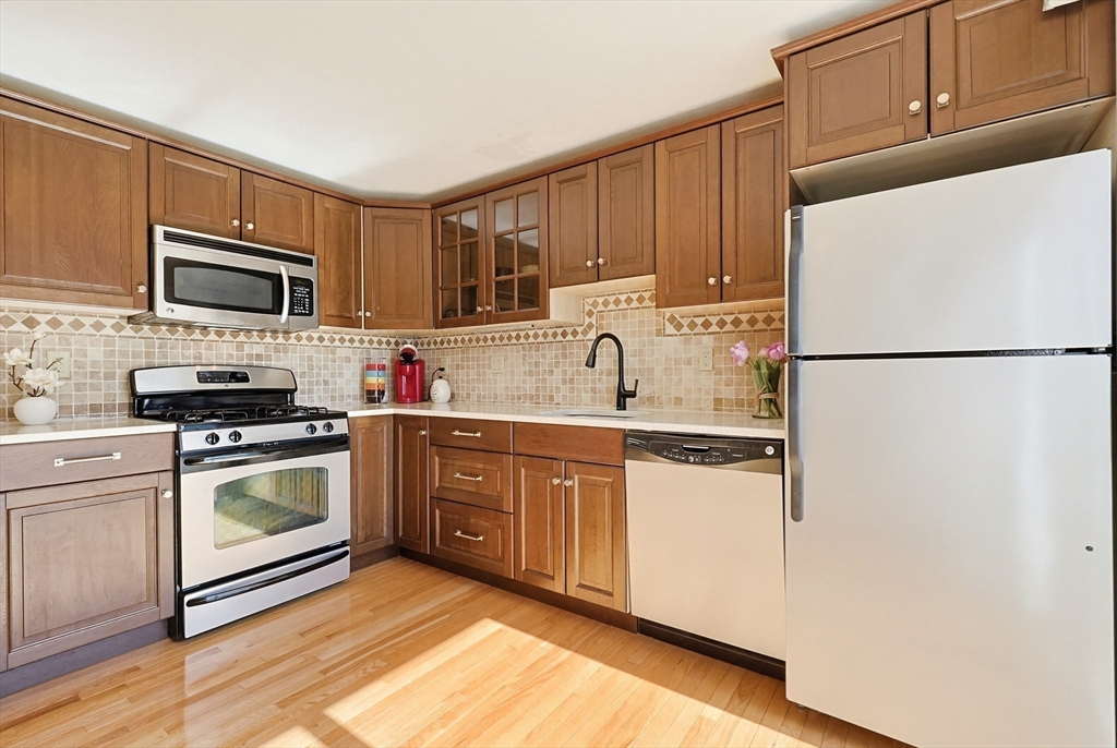 11 Pinecrest Village #11, Hopkinton, MA Photo #5