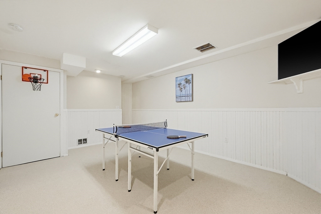 11 Pinecrest Village #11, Hopkinton, MA Photo #23
