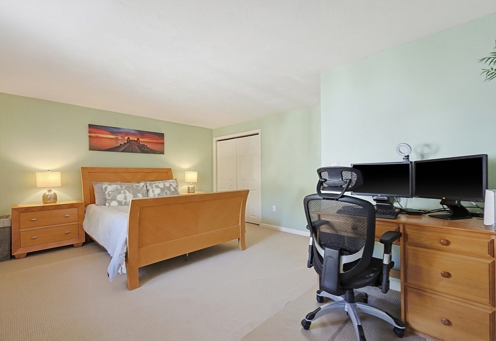 11 Pinecrest Village #11, Hopkinton, MA Photo #17