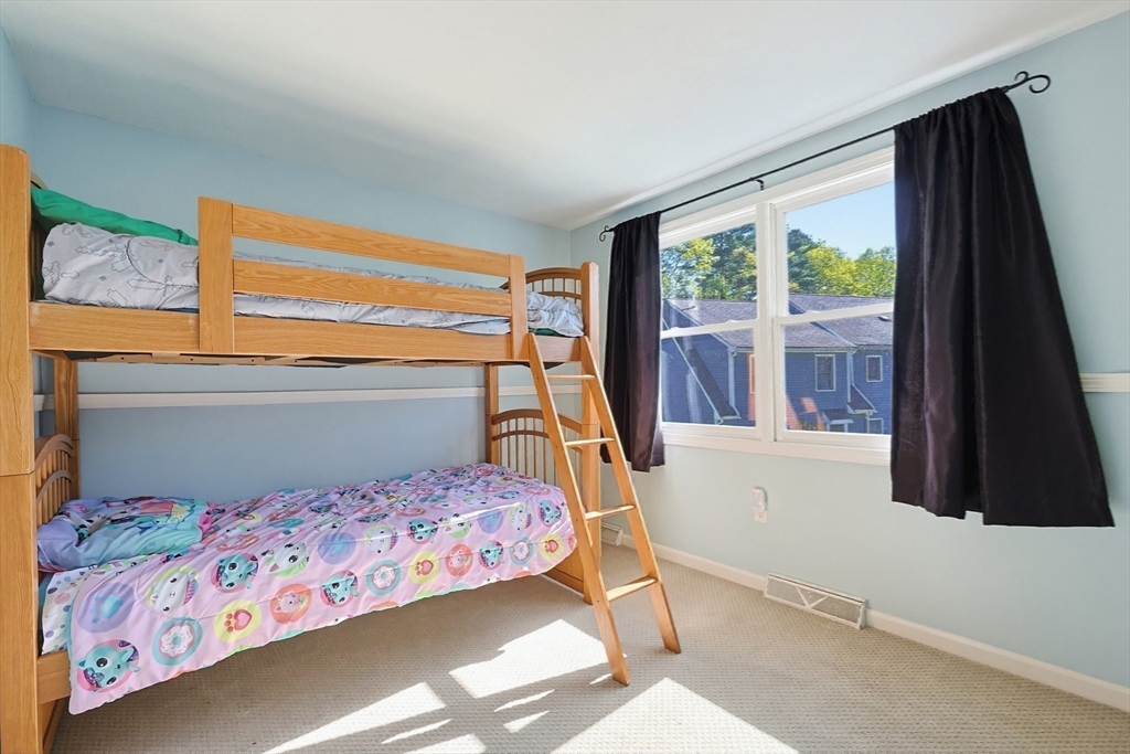 11 Pinecrest Village #11, Hopkinton, MA Photo #22
