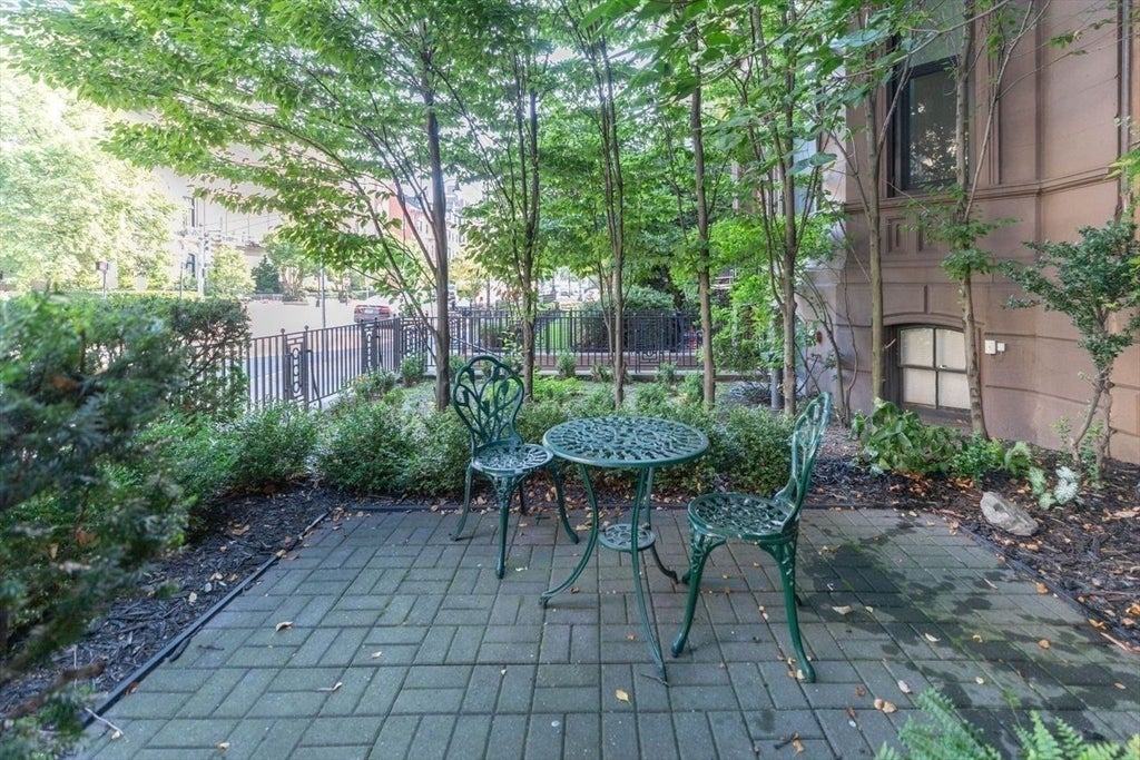 103 Beacon St #1, Boston, MA Photo #16