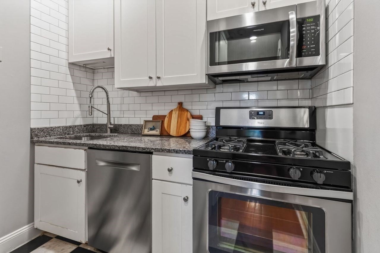 103 Beacon St 1