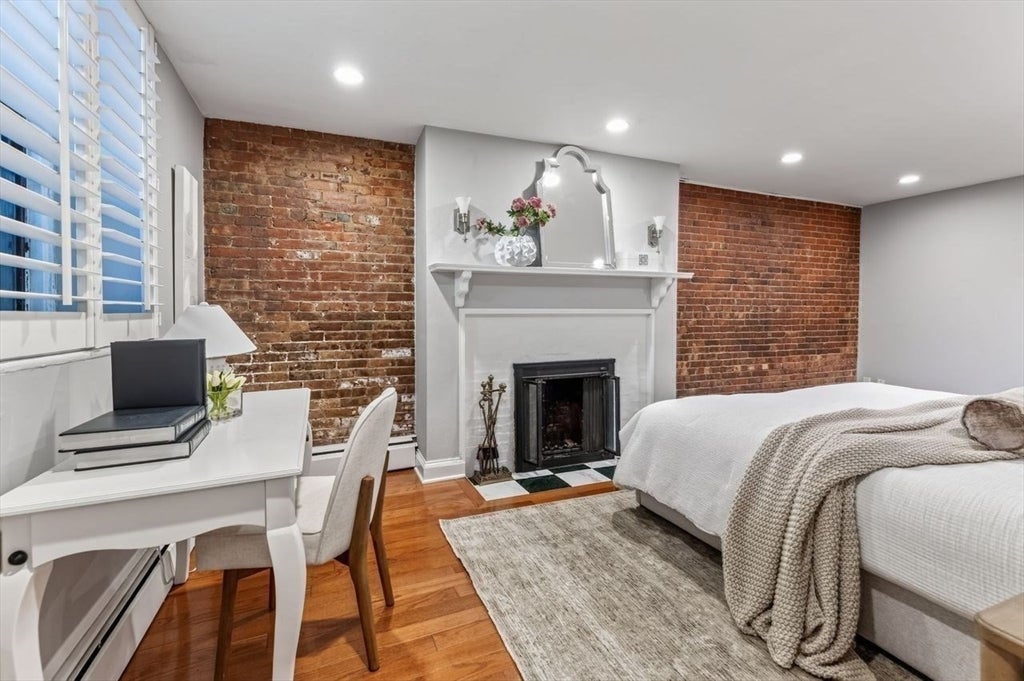 103 Beacon St #1, Boston, MA Photo #10