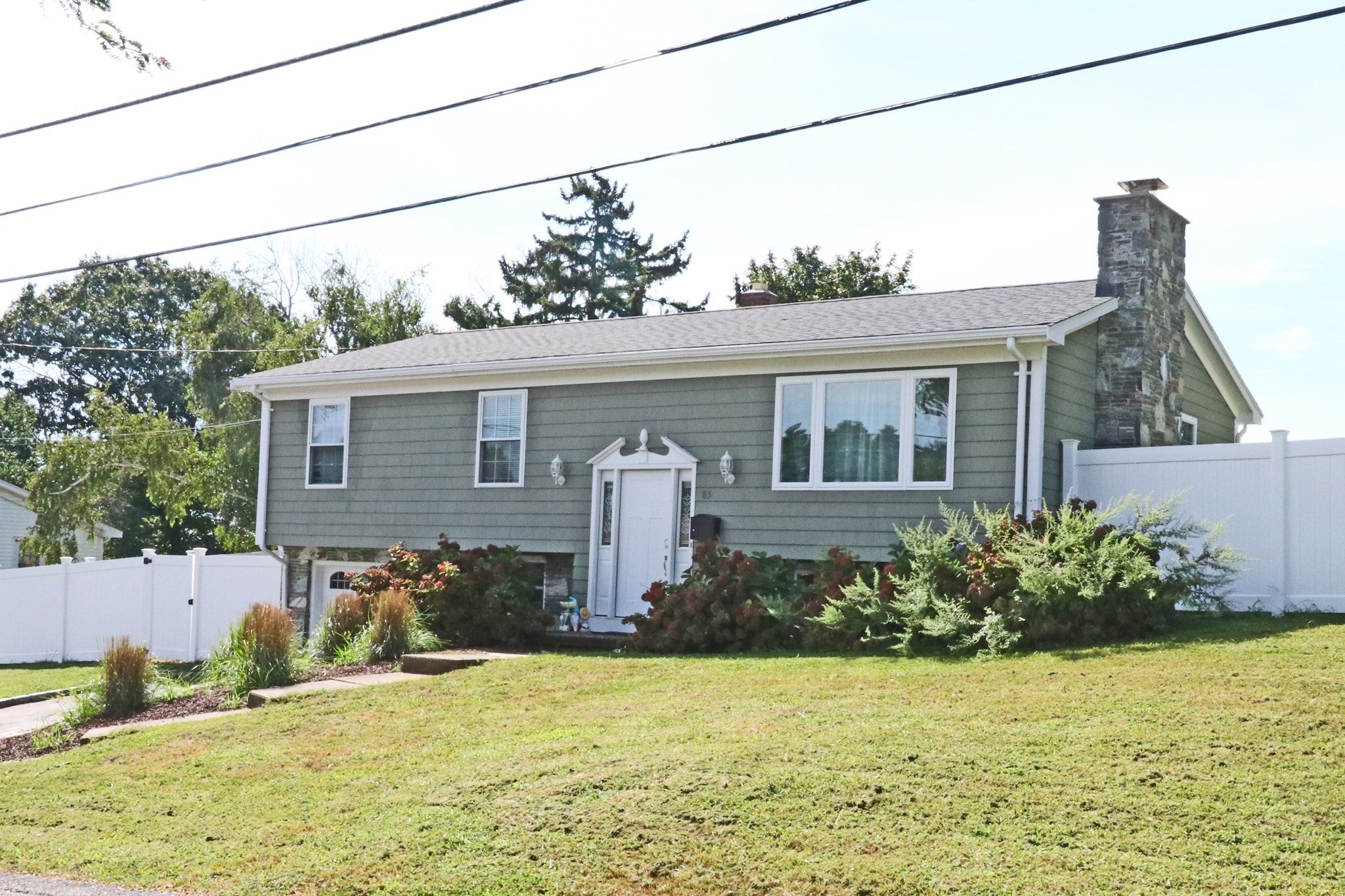 85 Forsyth Ave, Somerset, MA, 85 Forsyth Ave, Somerset, MA Photo #2