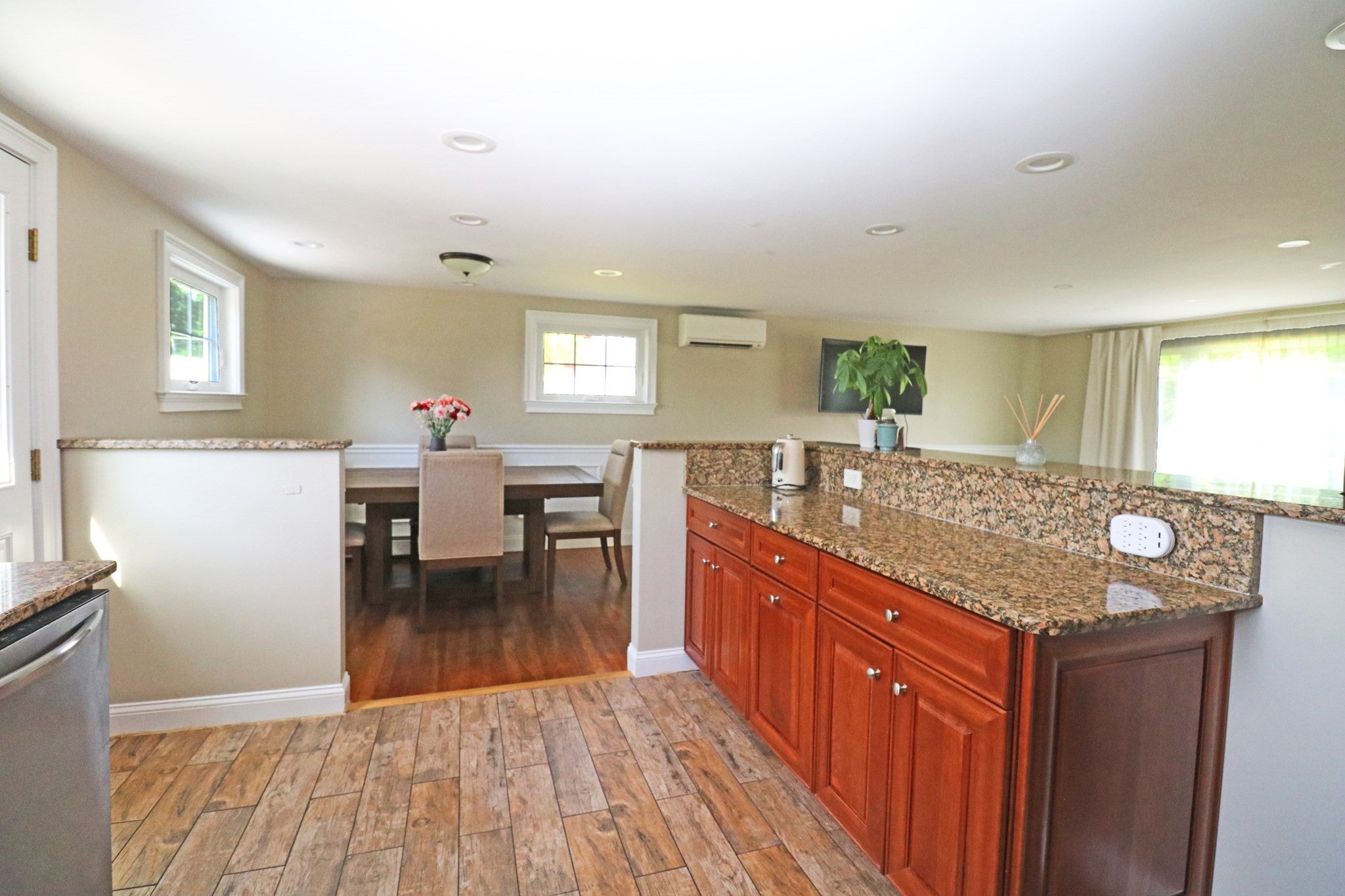 85 Forsyth Ave, Somerset, MA, 85 Forsyth Ave, Somerset, MA Photo #18
