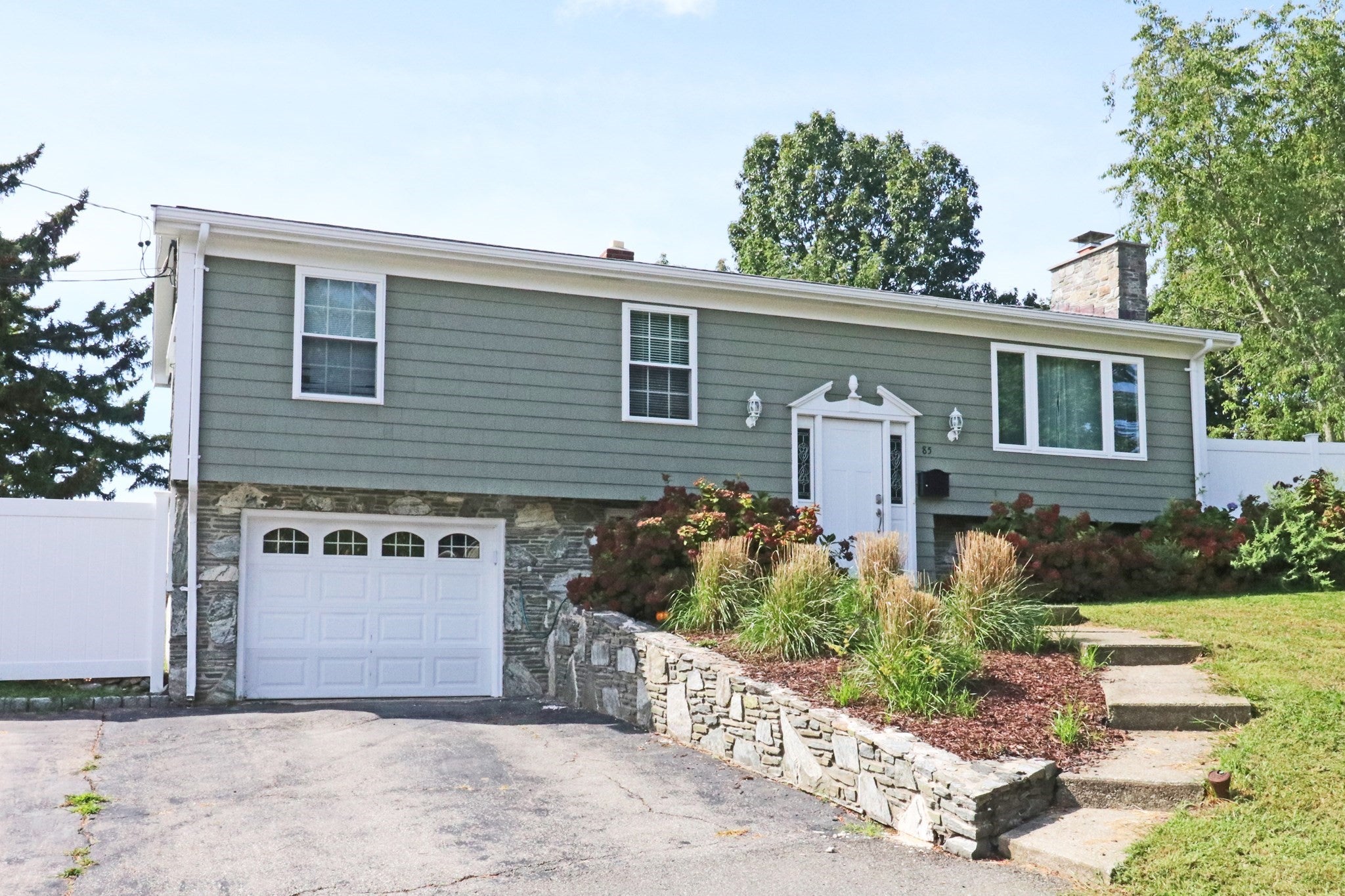 85 Forsyth Ave, Somerset, MA, 85 Forsyth Ave, Somerset, MA Photo #3