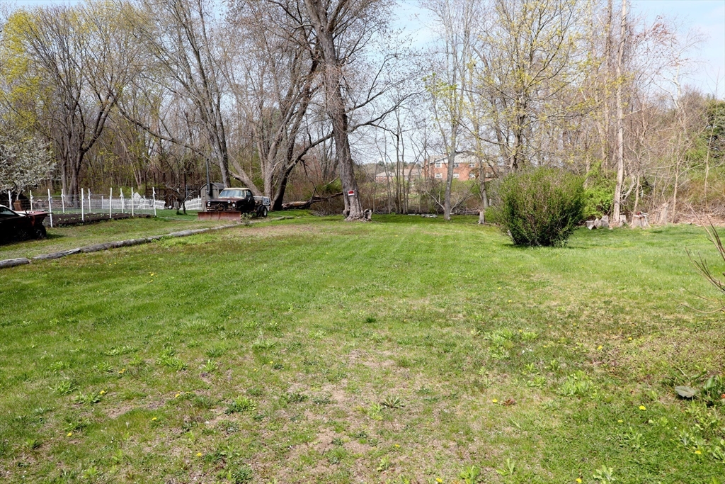 262 Plymouth St 1