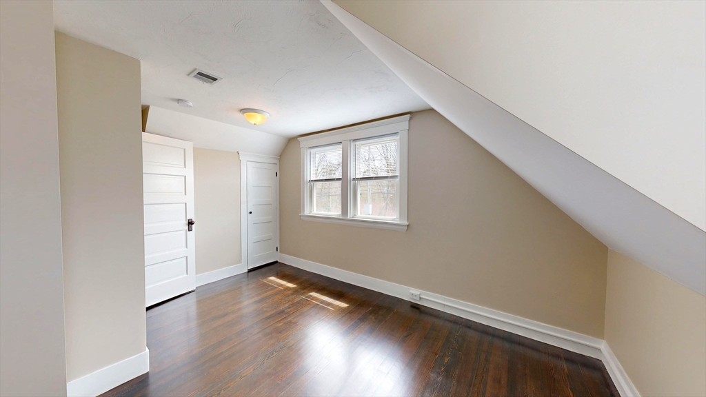 262 Plymouth St 1