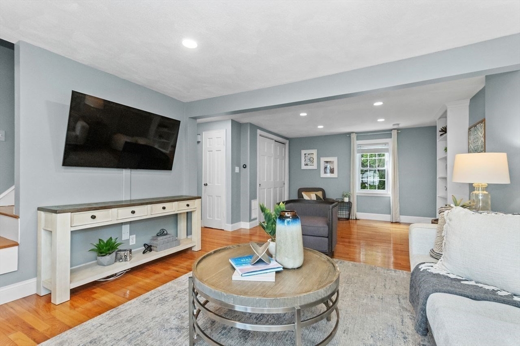 100 Whitman Rd