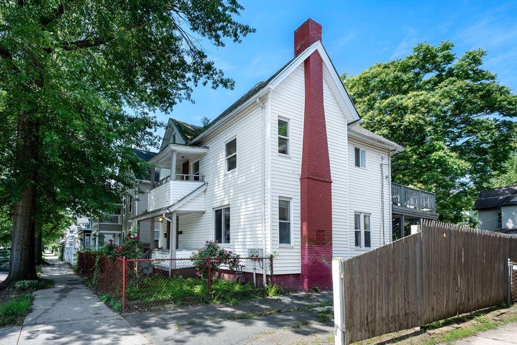 72 Hall St