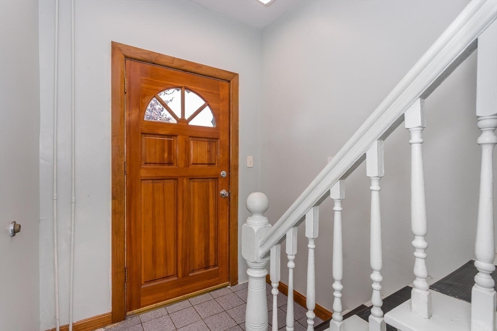 Norwood, Massachusetts 02062, United States, 6 Bedrooms Bedrooms, ,4 BathroomsBathrooms,Residential,Active,219915