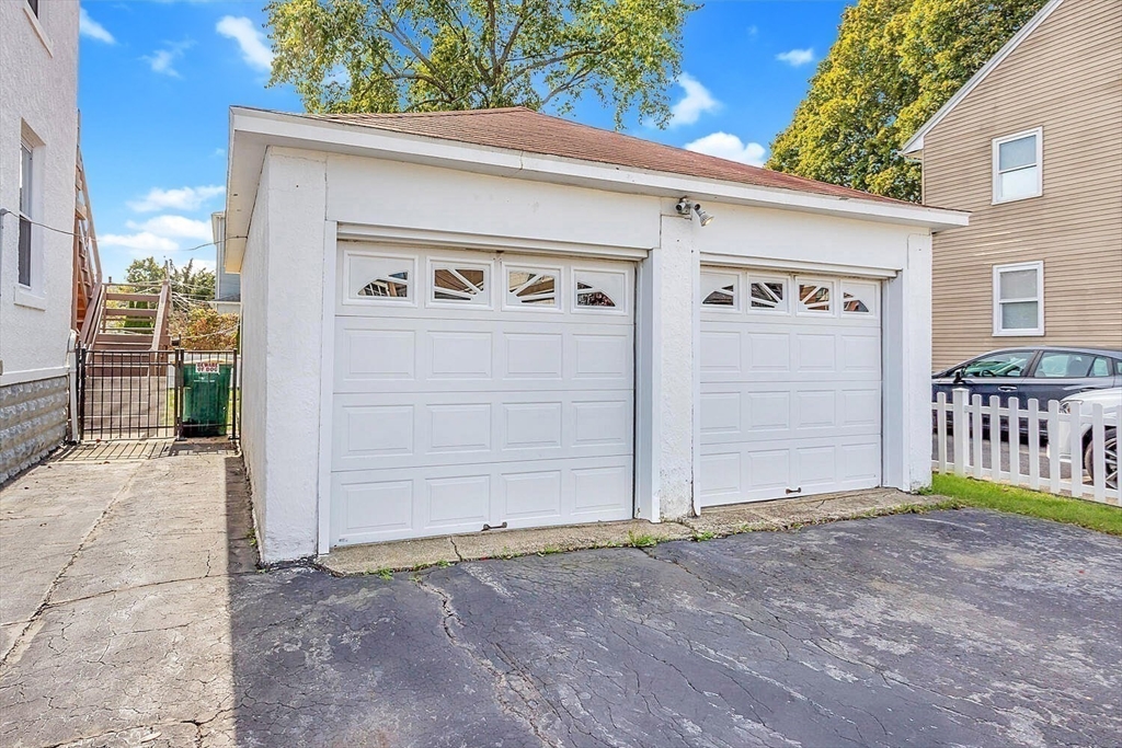 Norwood, Massachusetts 02062, United States, 6 Bedrooms Bedrooms, ,4 BathroomsBathrooms,Residential,Active,219915