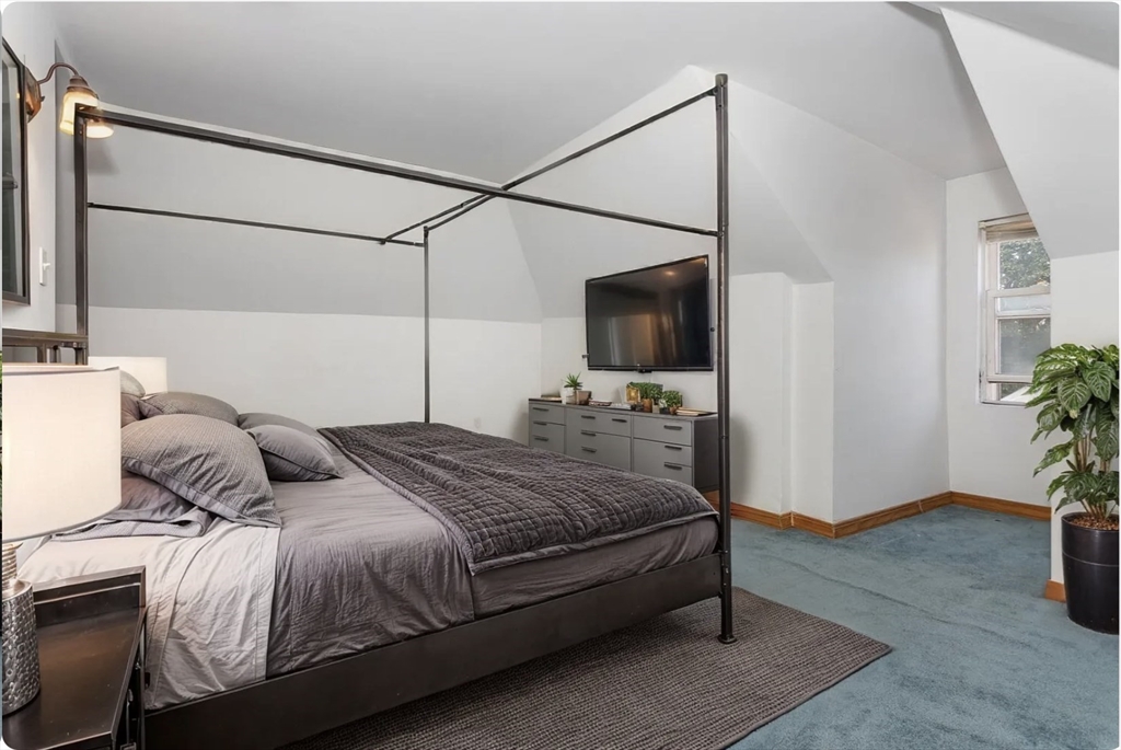 Norwood, Massachusetts 02062, United States, 6 Bedrooms Bedrooms, ,4 BathroomsBathrooms,Residential,Active,219915