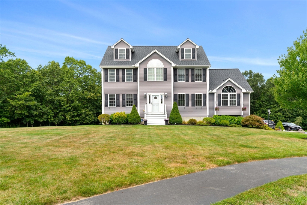 1 Lisa Ln