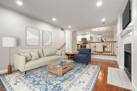 1216 Vfw Pkwy 40 Boston MA 02132