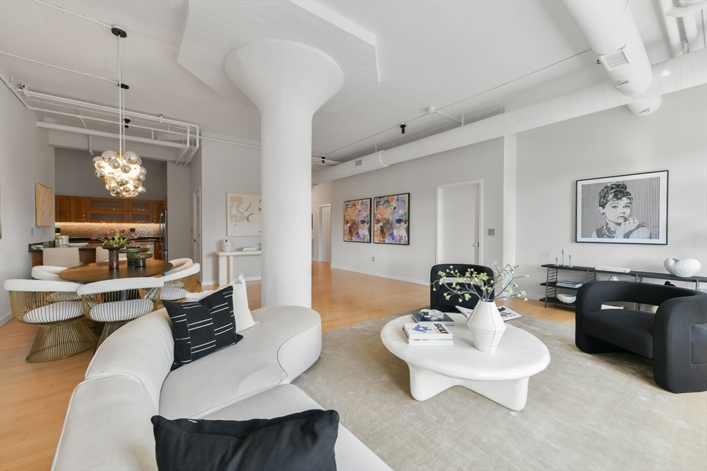 210 South St 2-4