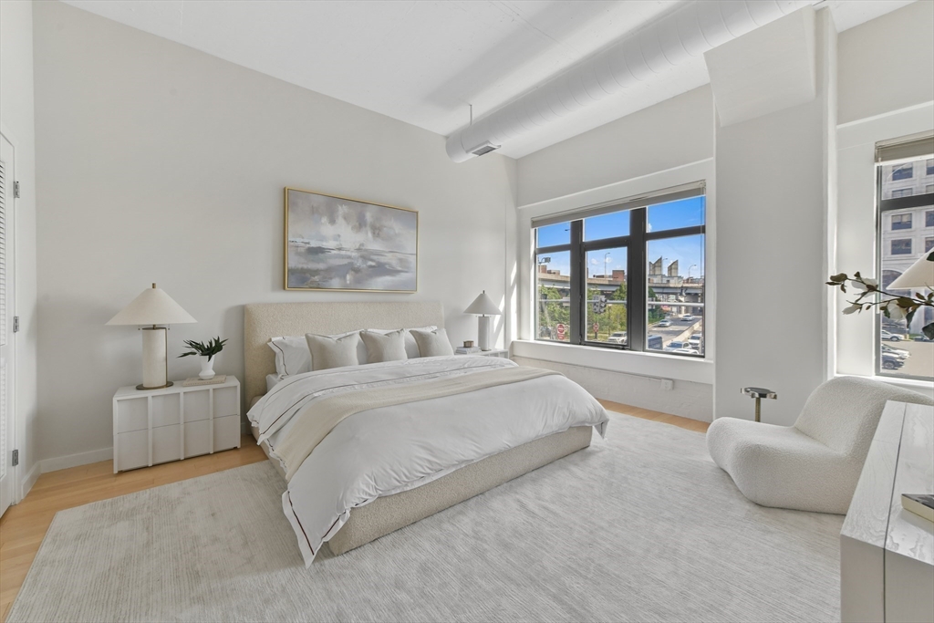 210 South St 2-4