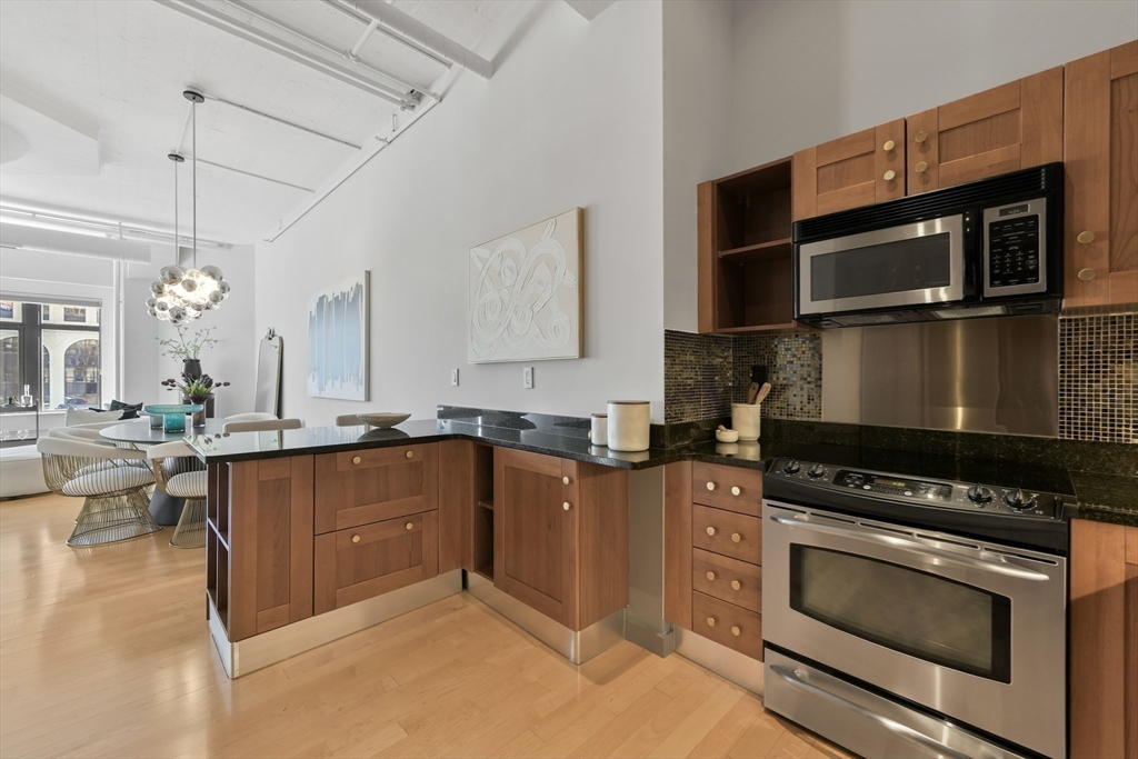 210 South St 2-4