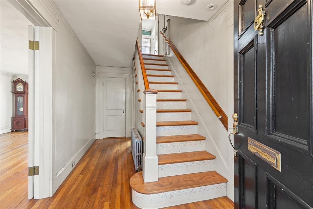 11 Poplar St