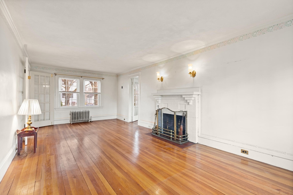 11 Poplar St