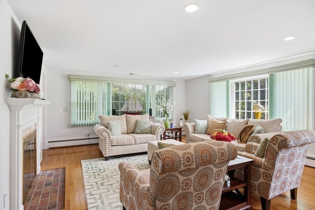 105 Hillside Dr, Barnstable, MA, 105 Hillside Dr, Barnstable, MA Photo #12