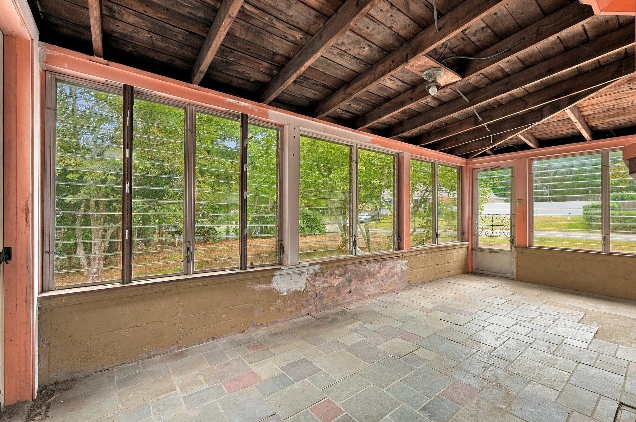 571 State St, Hanson, MA, 571 State St, Hanson, MA Photo #3
