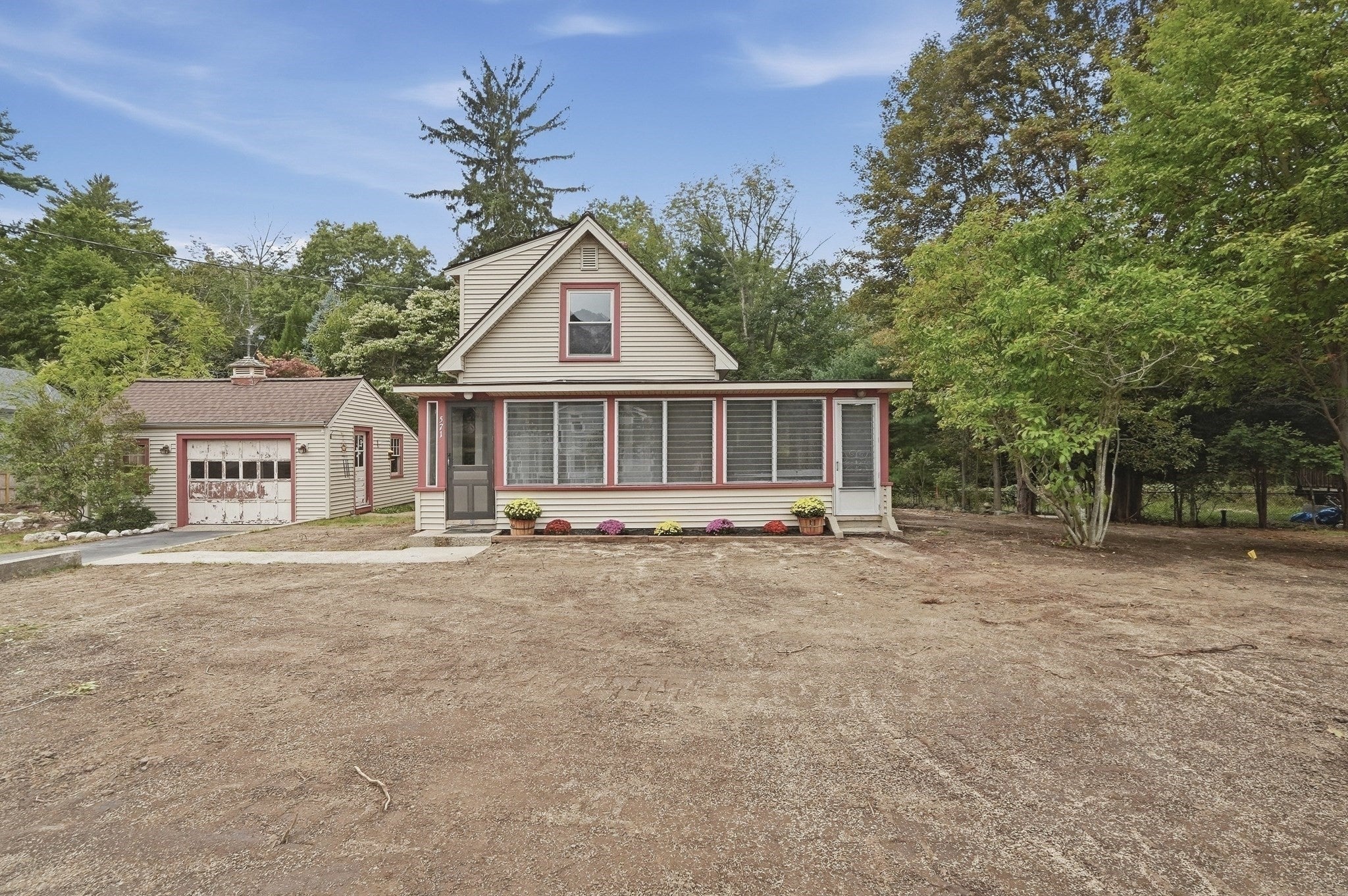 571 State St, Hanson, MA, 571 State St, Hanson, MA Photo #2