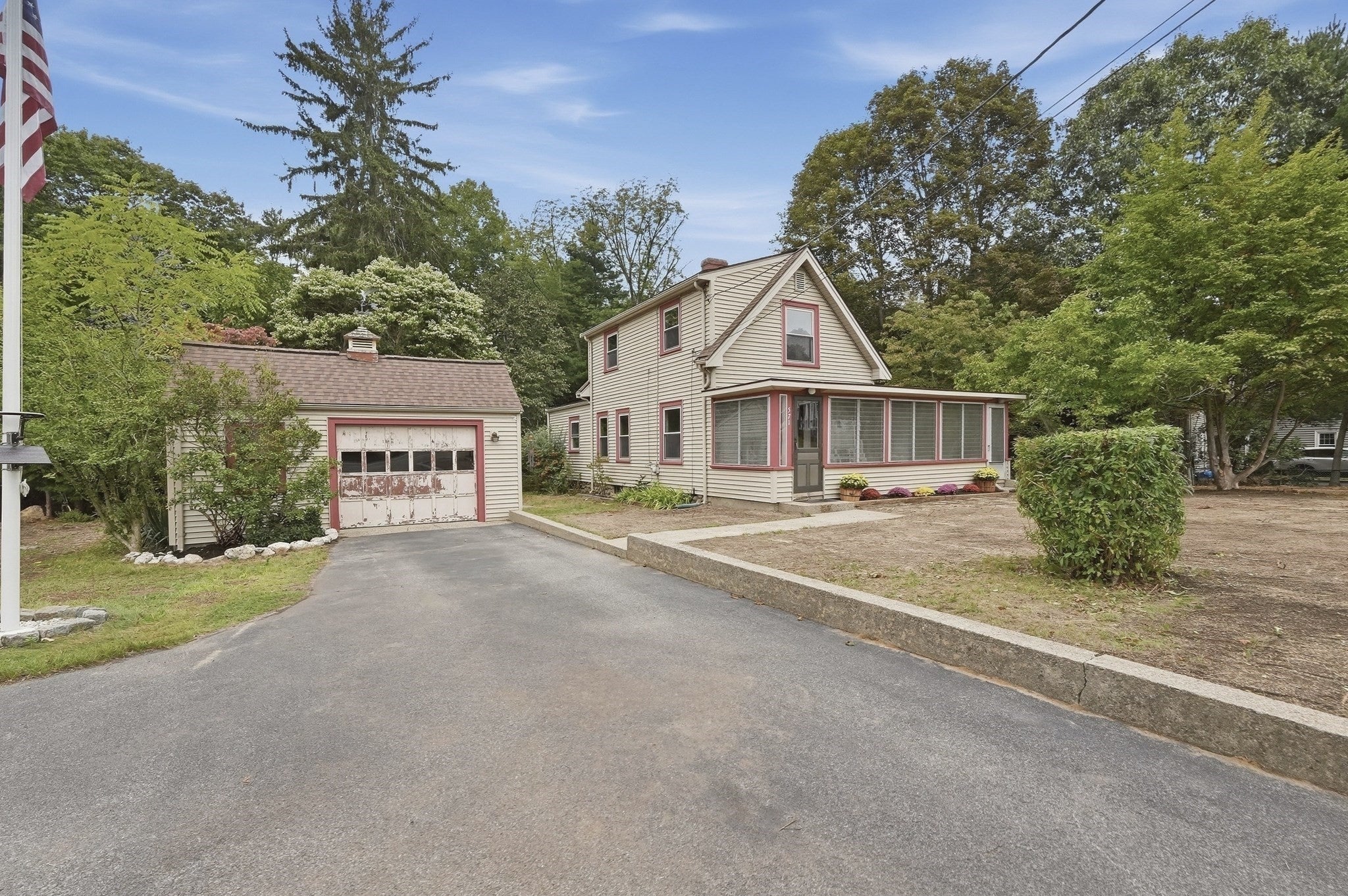 571 State St, Hanson, MA, 571 State St, Hanson, MA Photo #1