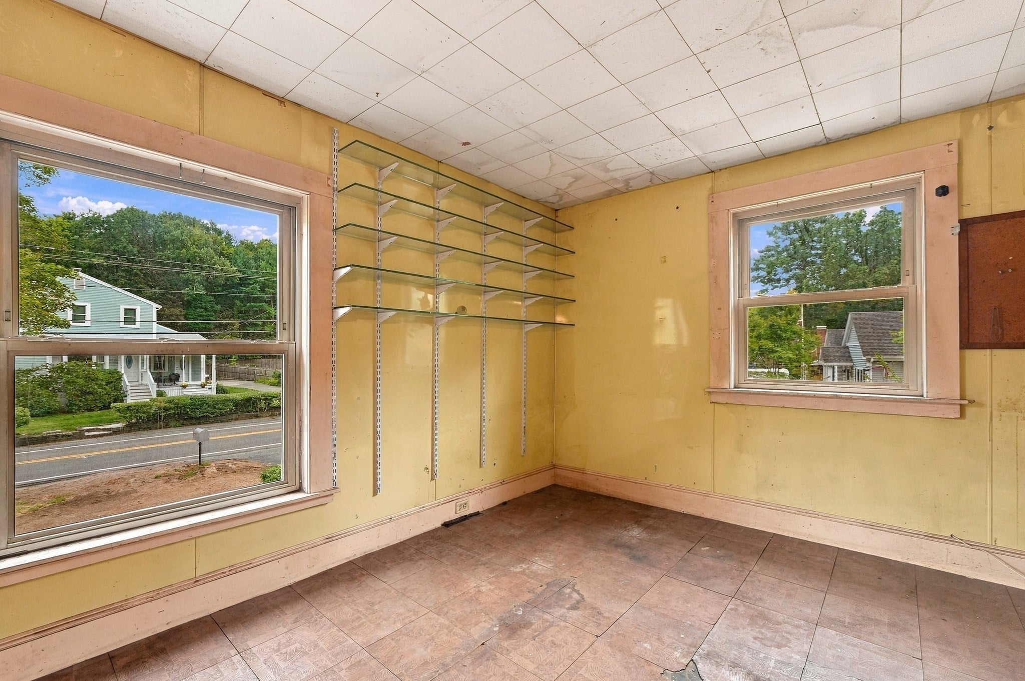 571 State St, Hanson, MA, 571 State St, Hanson, MA Photo #21