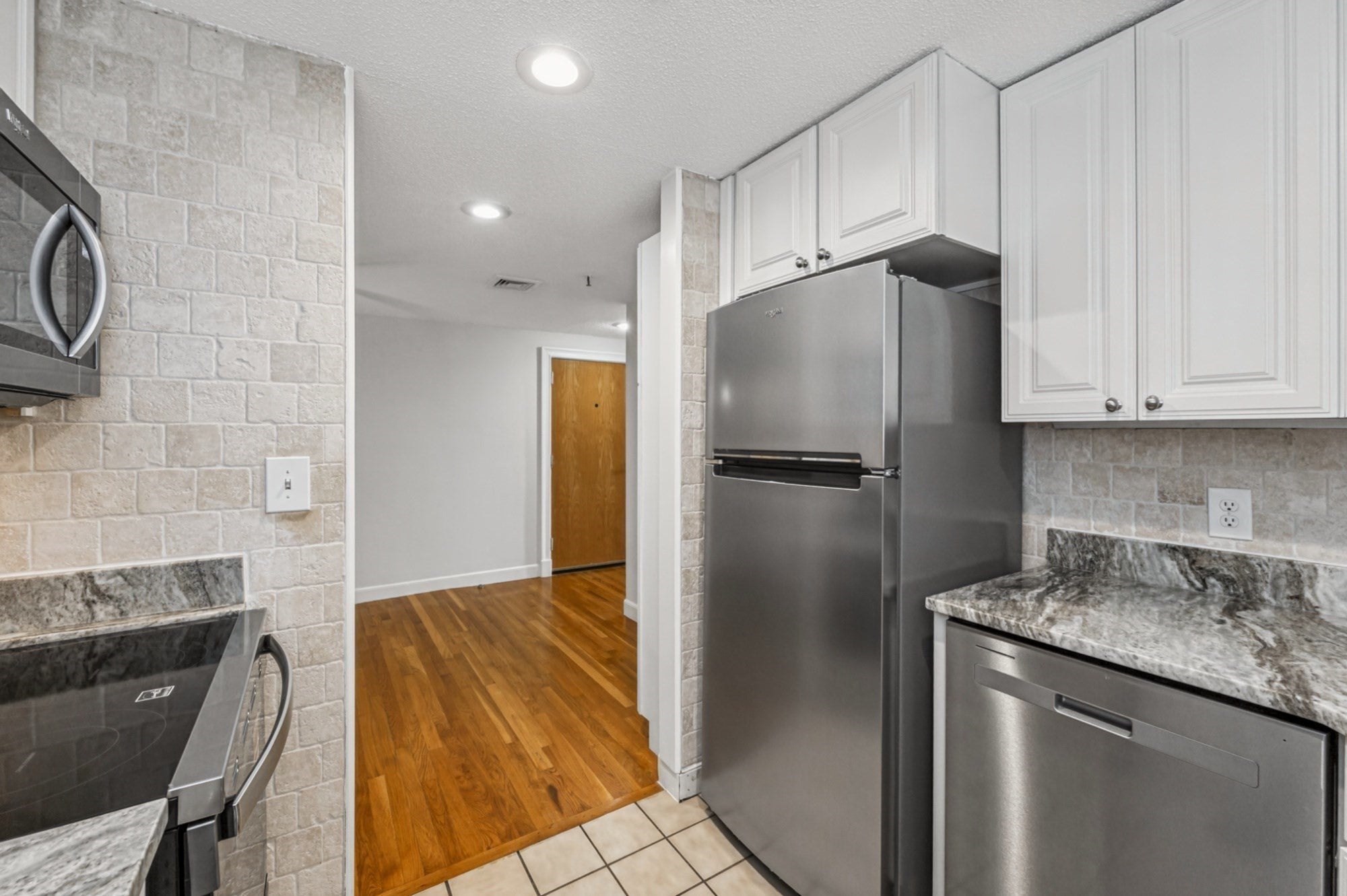 219 Central St #3A, Lowell, MA Photo #16