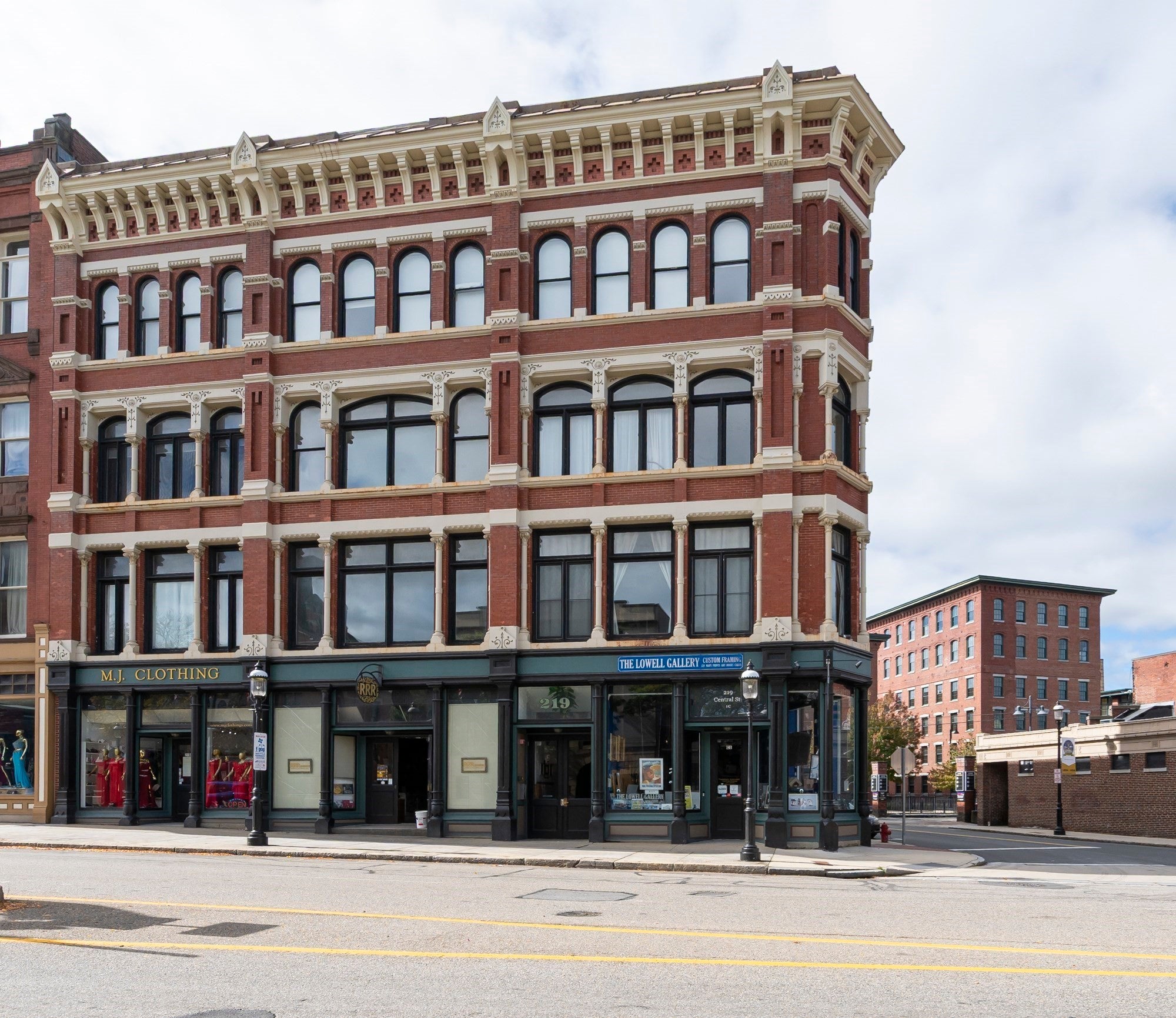 219 Central St #3A, Lowell, MA Photo #1
