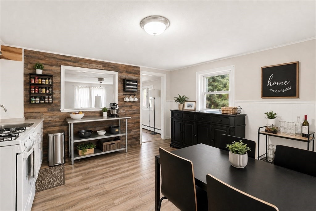 583 Chandler St, Tewksbury, MA Photo #22