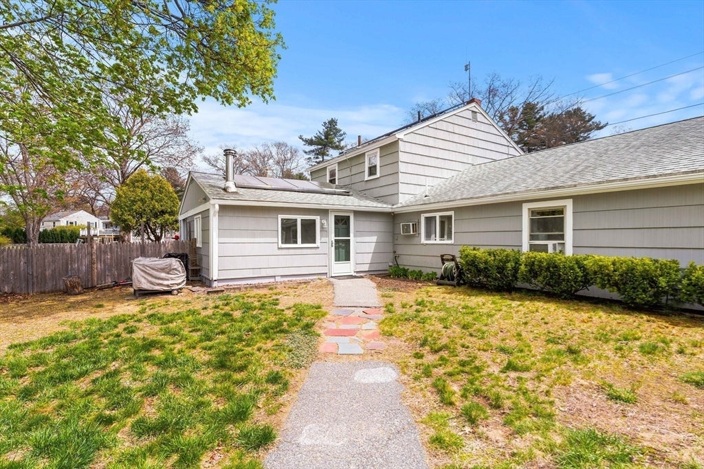 583 Chandler St, Tewksbury, MA Photo #24