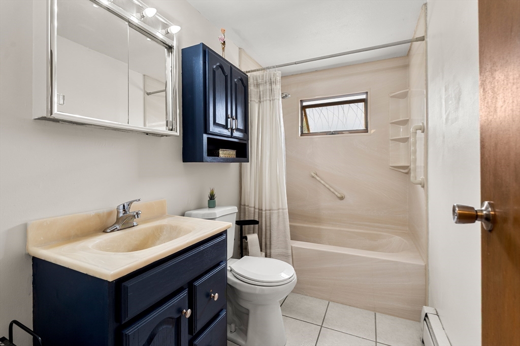 583 Chandler St, Tewksbury, MA Photo #9