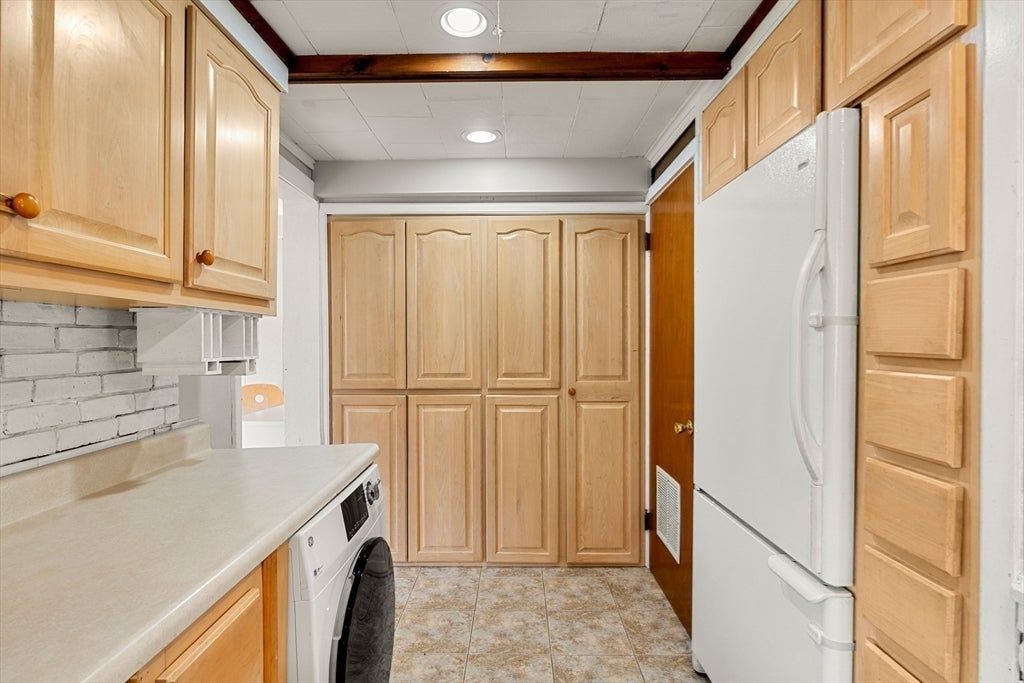 583 Chandler St, Tewksbury, MA Photo #13