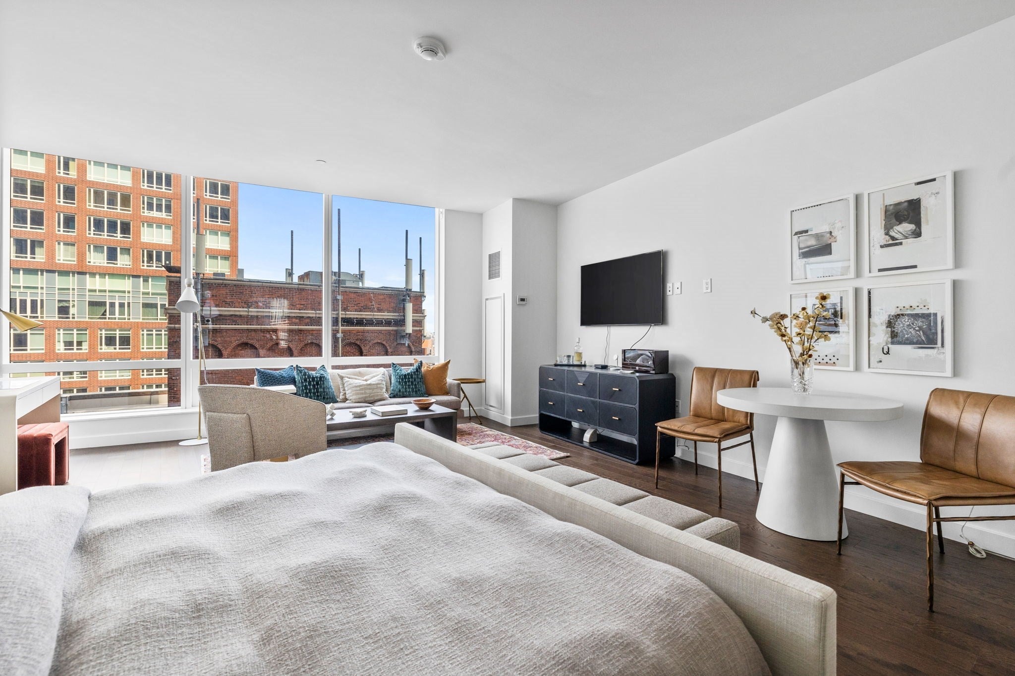 430 Stuart St 1603