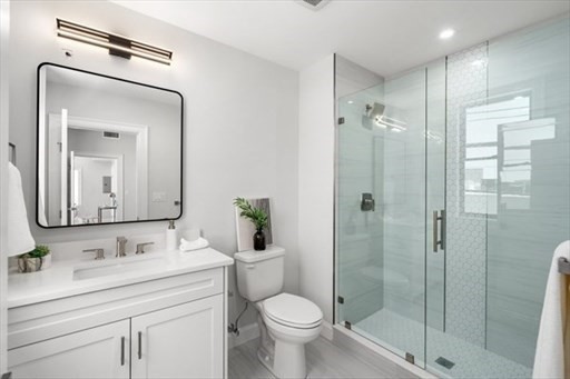 260 Elm St 301
