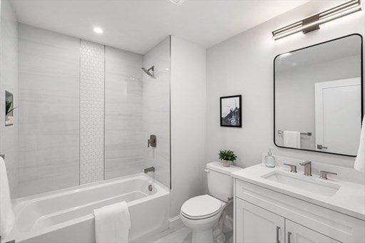 260 Elm St 301